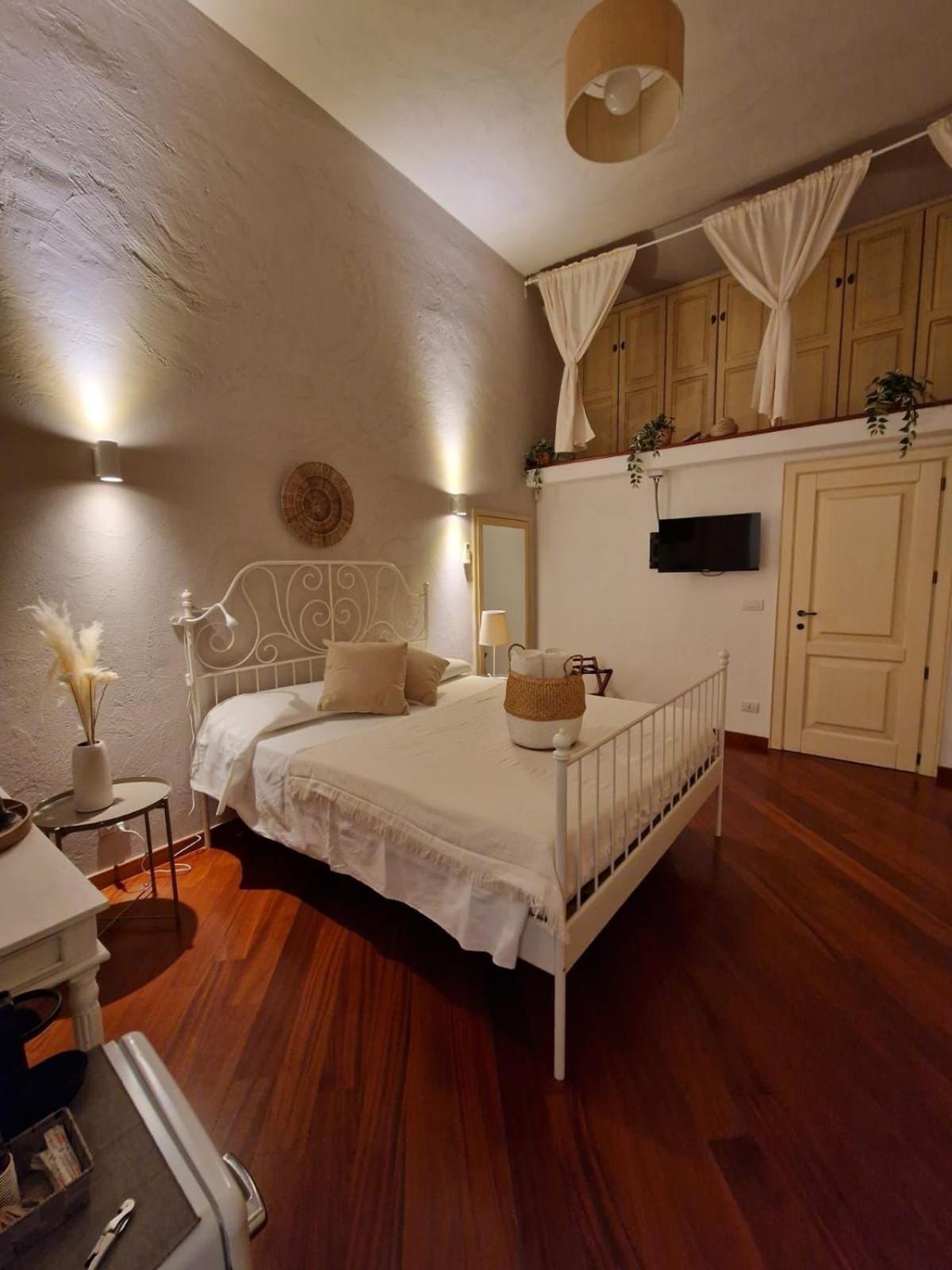 Hotel Apulia Journey - Manzoni 11 Bari Zewnętrze zdjęcie