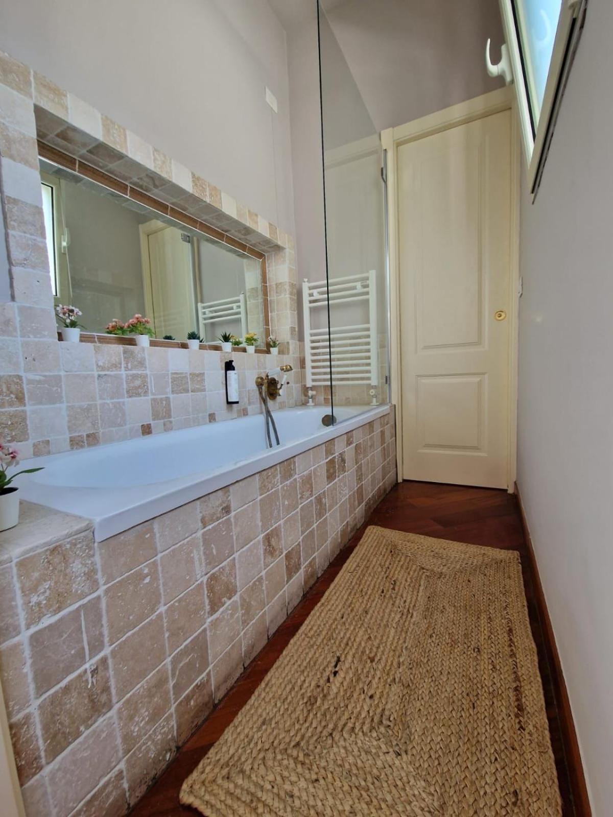 Hotel Apulia Journey - Manzoni 11 Bari Zewnętrze zdjęcie